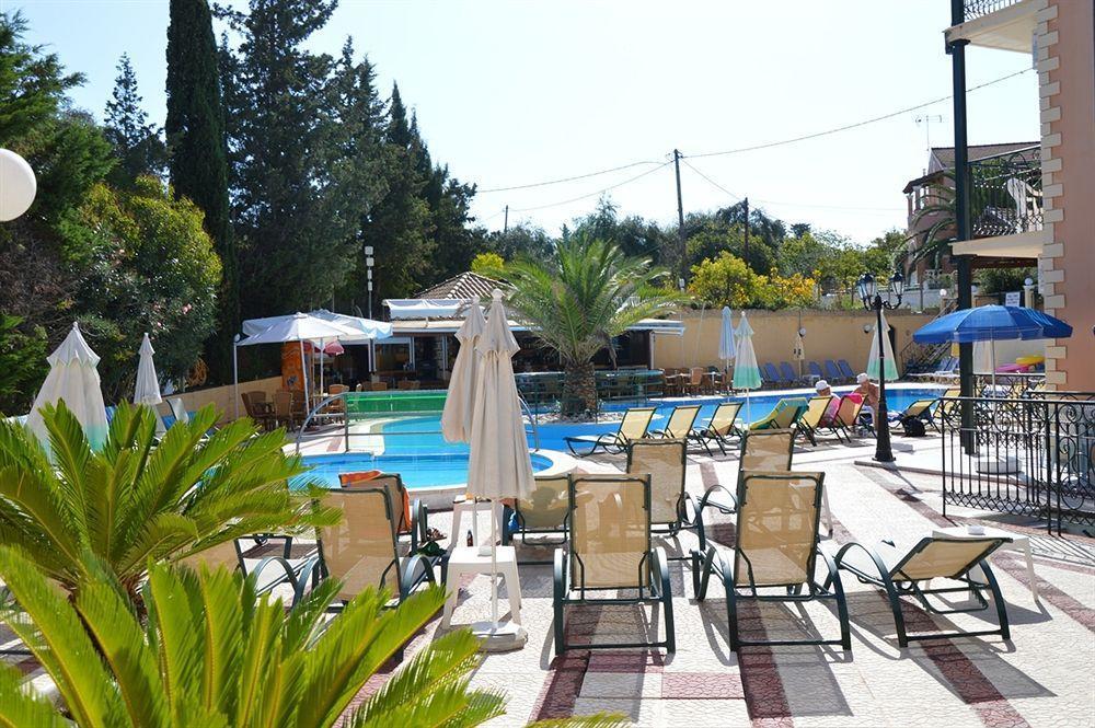 Philippos Aparthotel Kassiopi