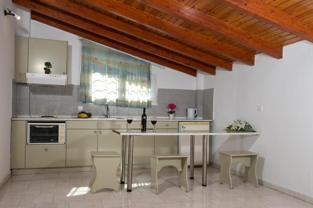 Philippos Aparthotel 2*