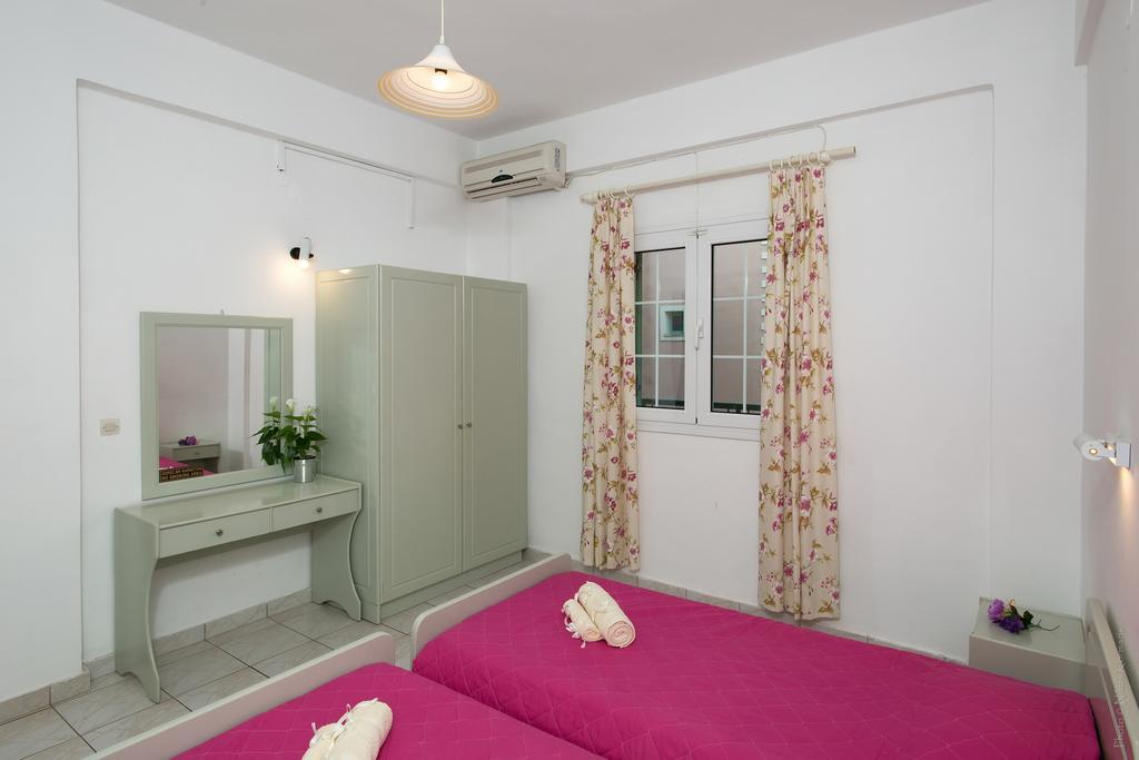 Aparthotel Philippos