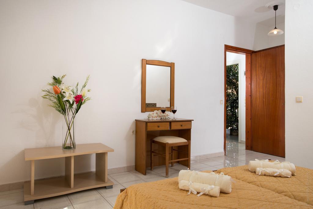 Aparthotel Philippos 2*