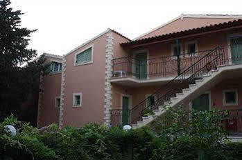 Aparthotel Philippos 2*